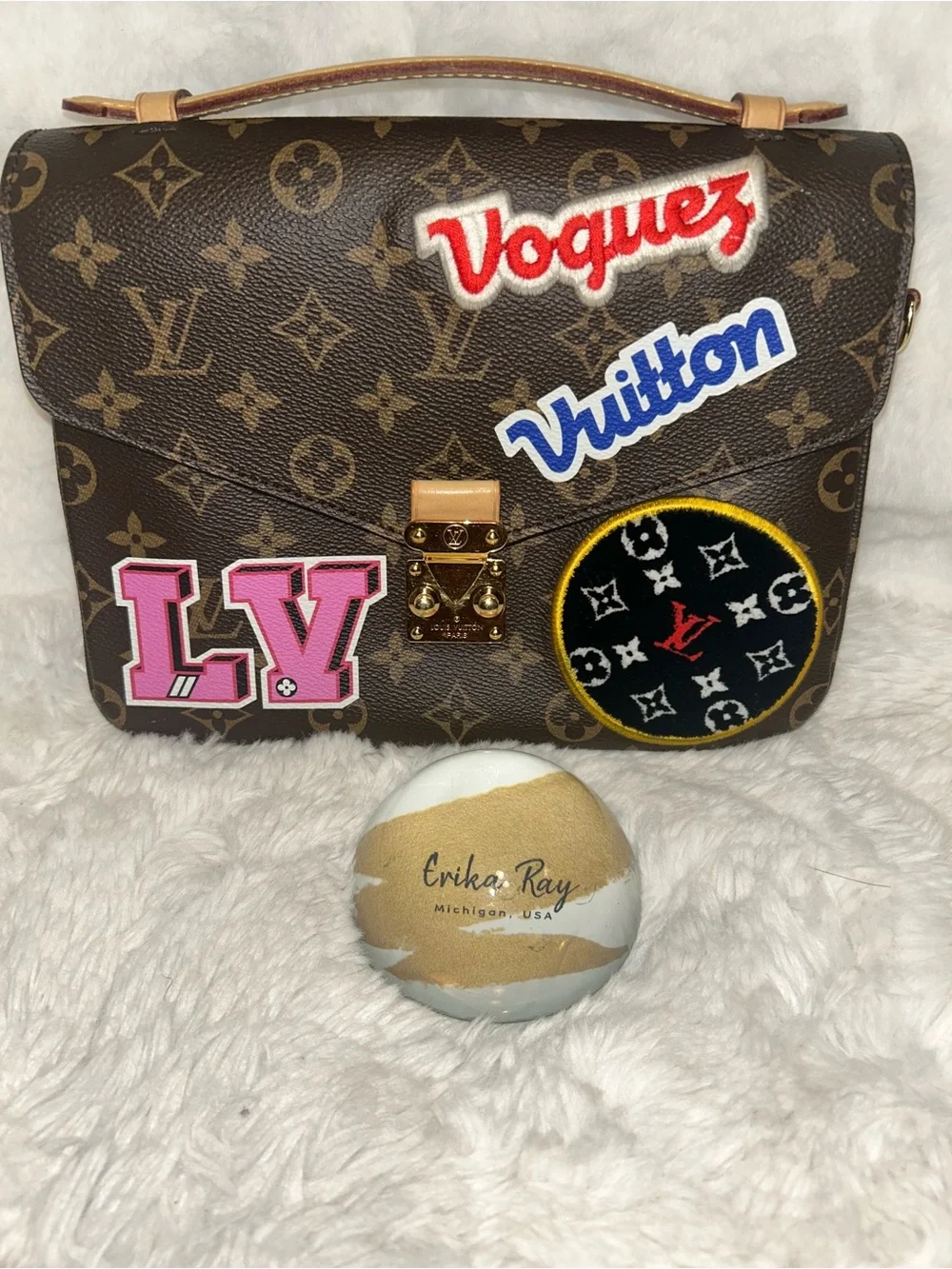 Louis Vuitton 🖤amazing 🖤comes